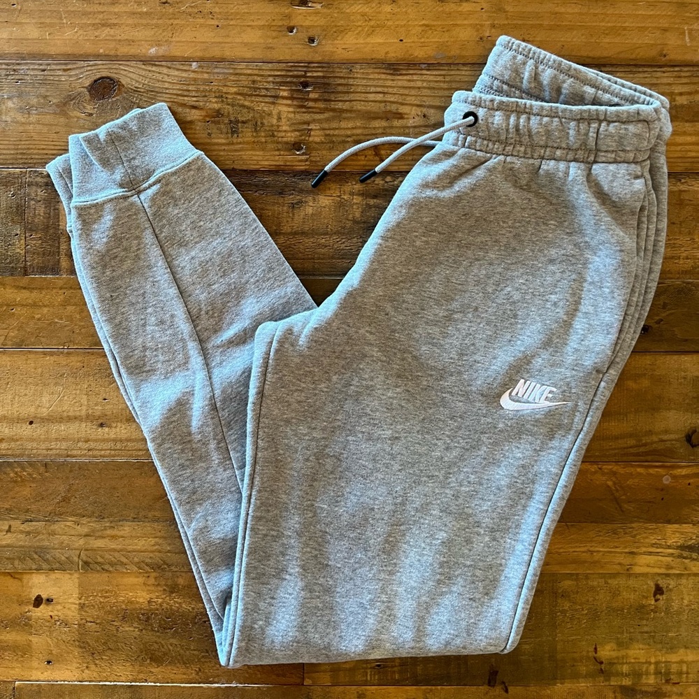 Nike Club Fleece Sweatpants